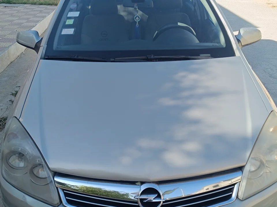 Opel Astra - Photo 4
