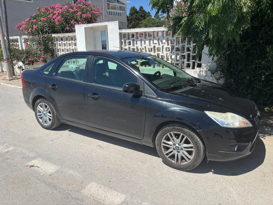 Ford FOCUS - Photo 12