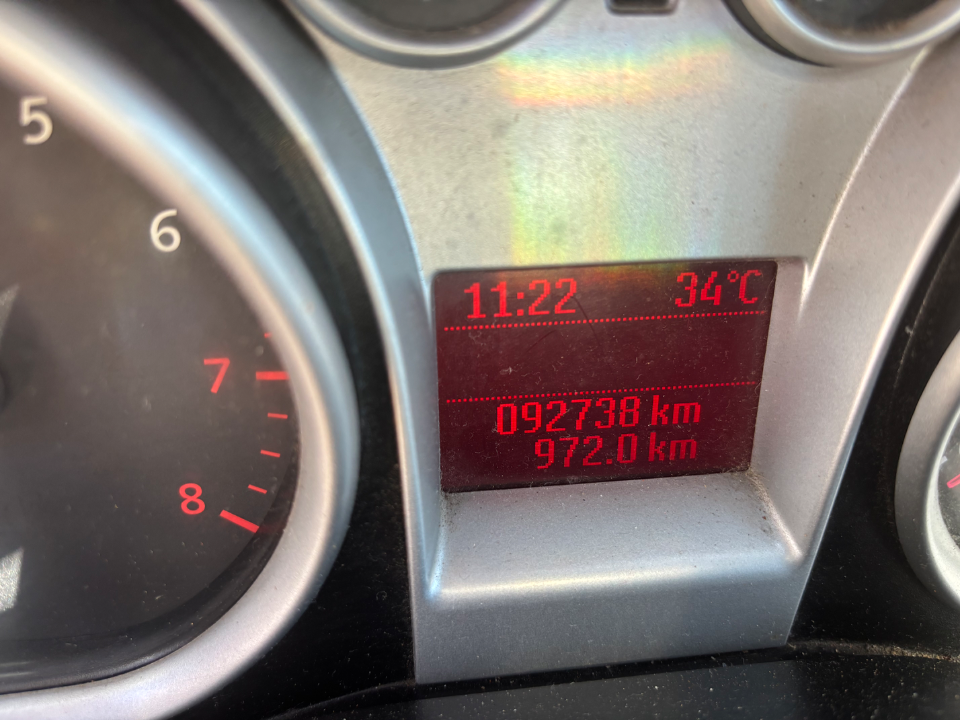 Ford FOCUS - Photo 11