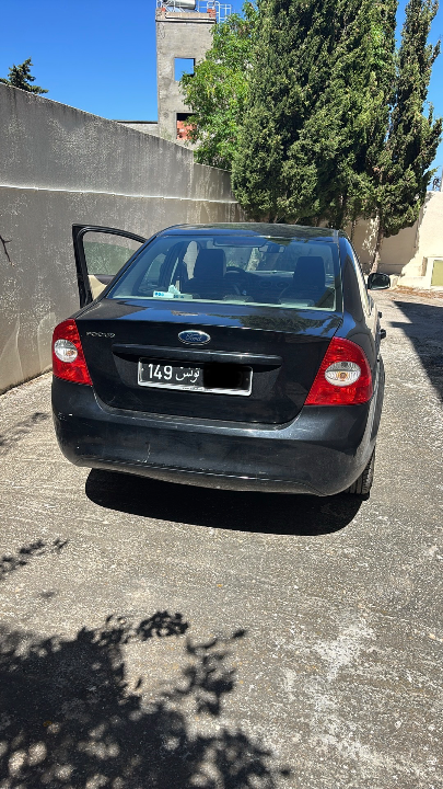 Ford FOCUS - Photo 6