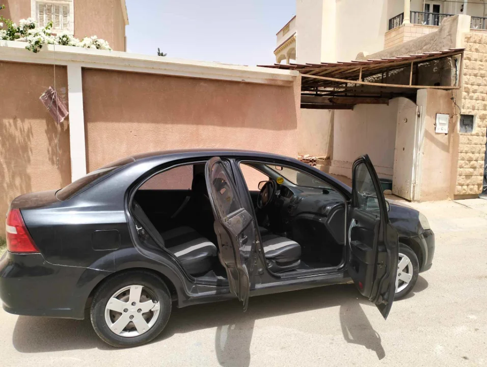 Chevrolet AVEO - Photo 5