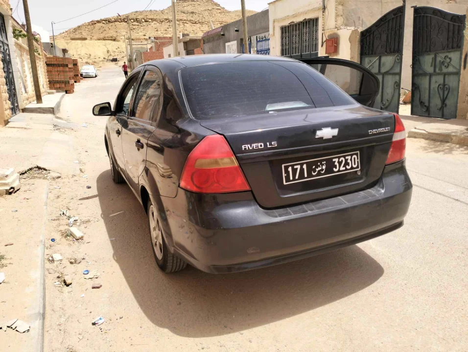 Chevrolet AVEO - Photo 3