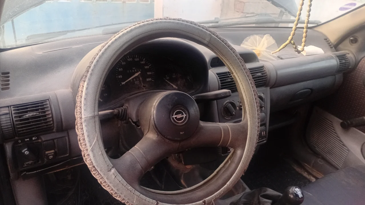 Opel Corsa - Photo 3