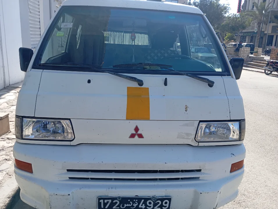 Mitsubishi Autres 2014