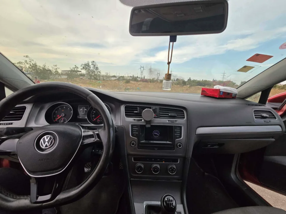 Volkswagen Golf - Photo 2