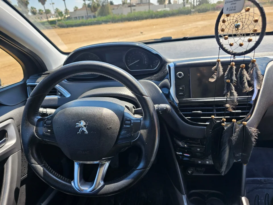 Peugeot 2008 - Photo 11