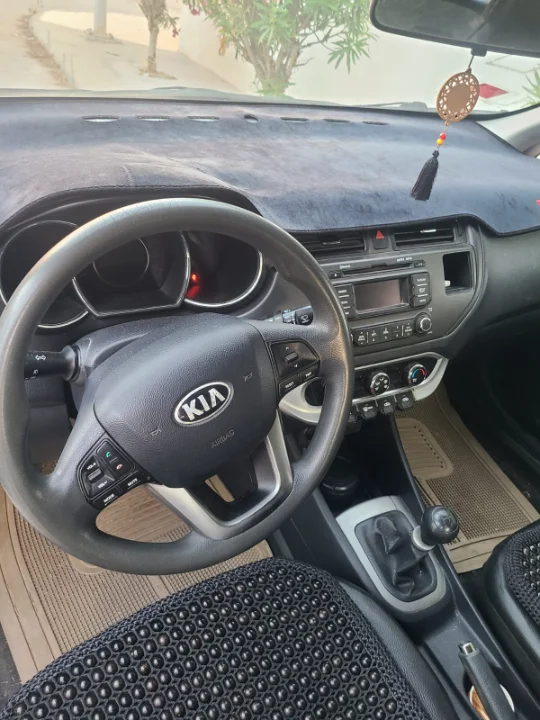 Kia RIO - Photo 6