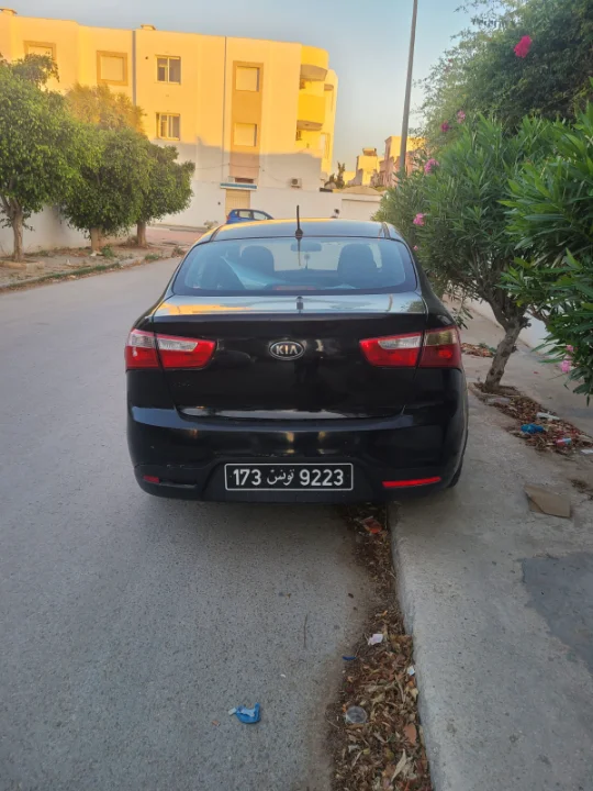 Kia RIO - Photo 2