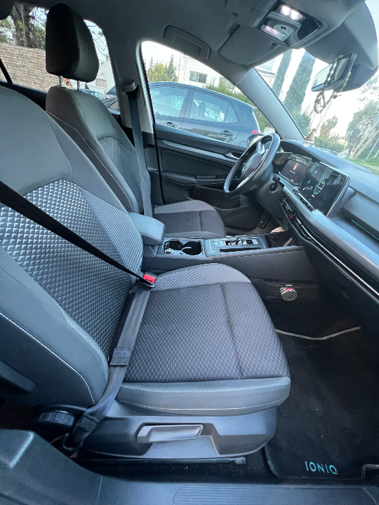 Volkswagen Golf - Photo 4