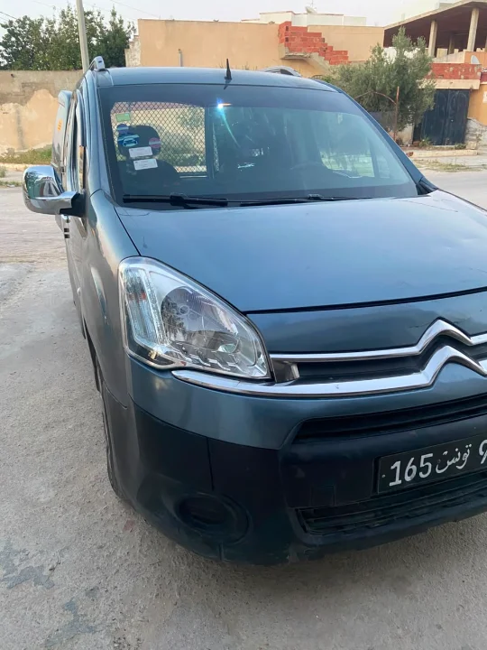 Citroen BERLINGO - Photo 11