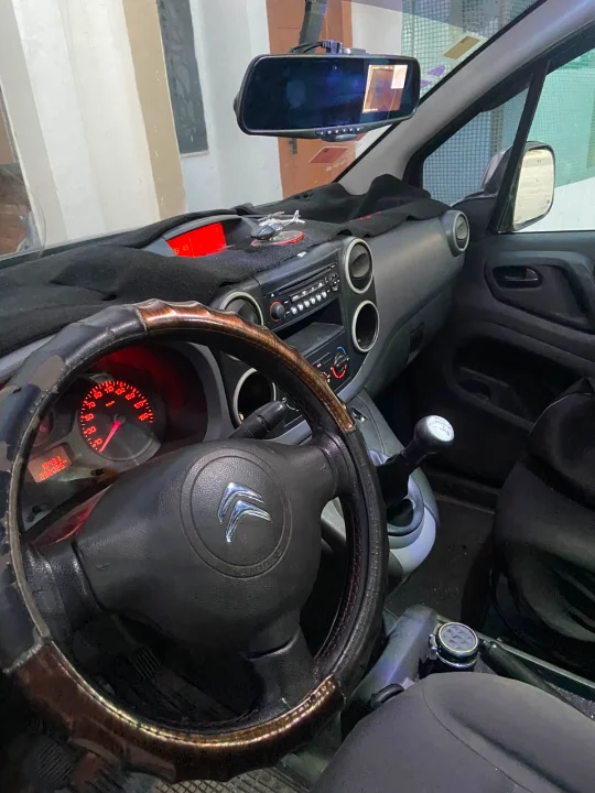 Citroen BERLINGO - Photo 8