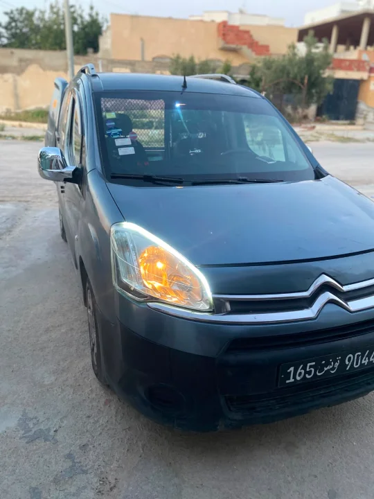 Citroen BERLINGO - Photo 4