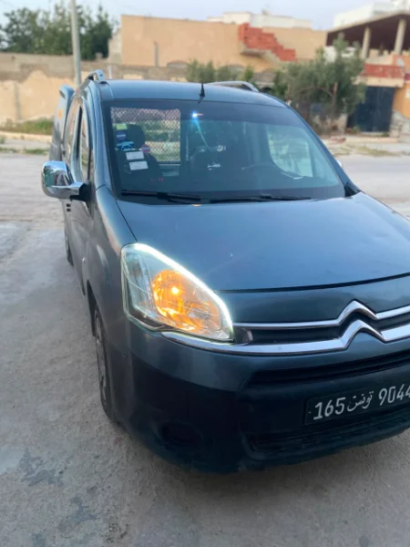 Citroen BERLINGO - Photo 4