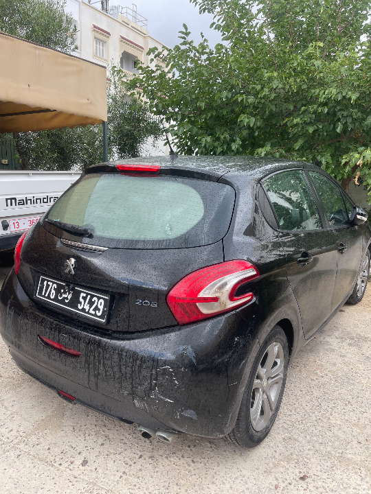 Peugeot 208 - Photo 8