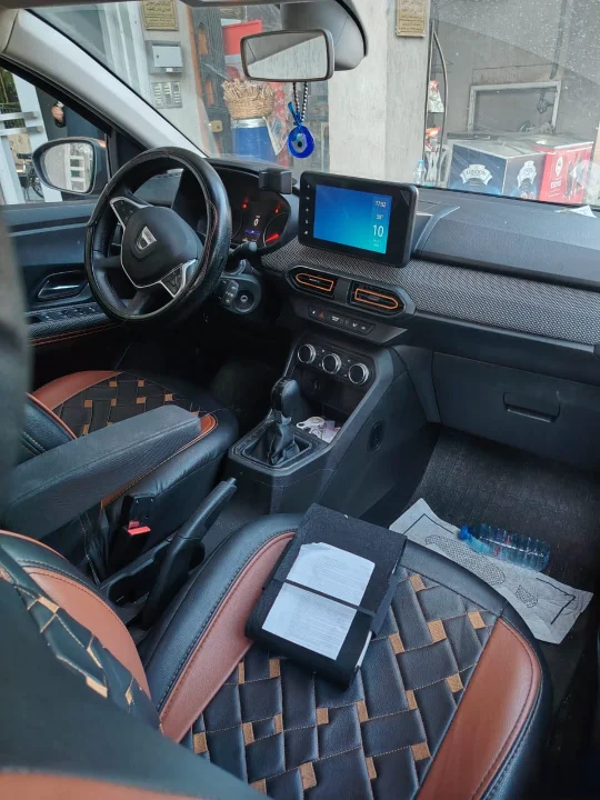 Dacia SANDERO - Photo 2