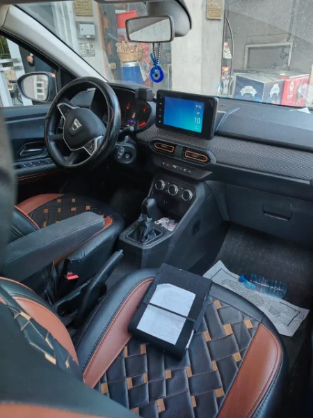 Dacia SANDERO - Photo 2