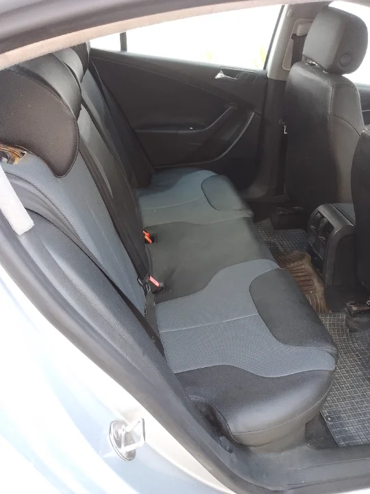 Volkswagen Passat - Photo 7