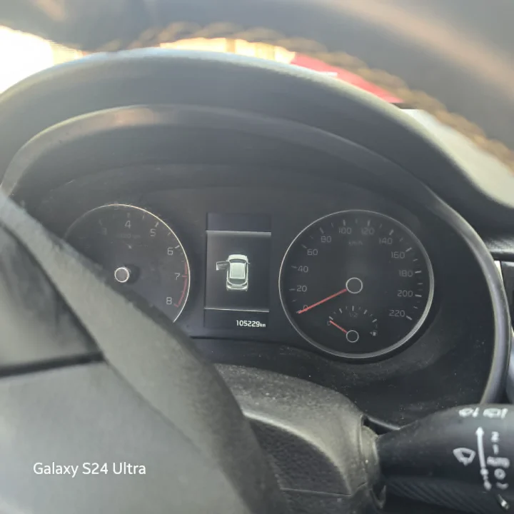 Kia RIO - Photo 8