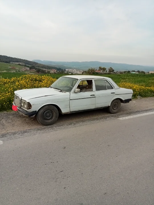 Mercedes 200 - Photo 2