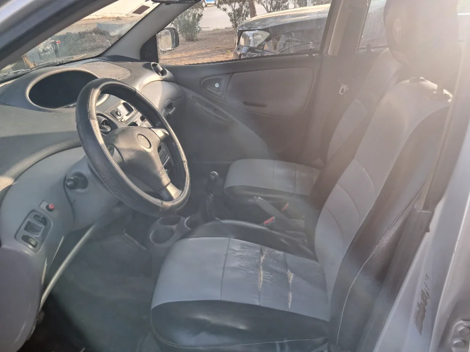 Toyota Yaris - Photo 3