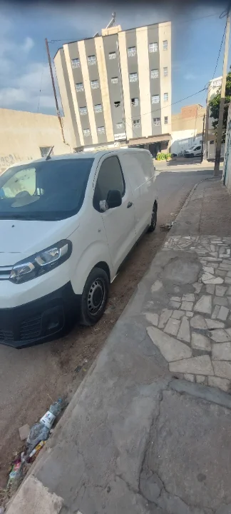 Citroen BERLINGO - Photo 4