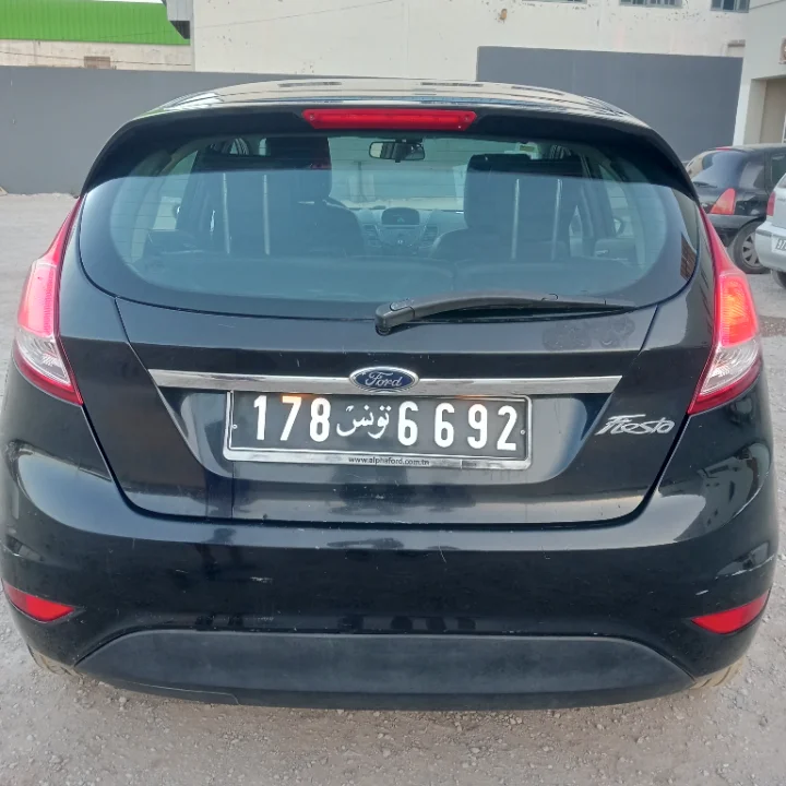 Ford FIESTA - Photo 2