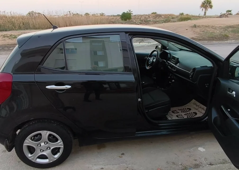Kia PICANTO - Photo 2