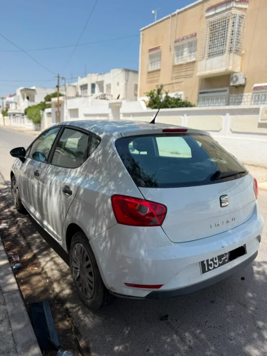 Seat Ibiza - Photo 9