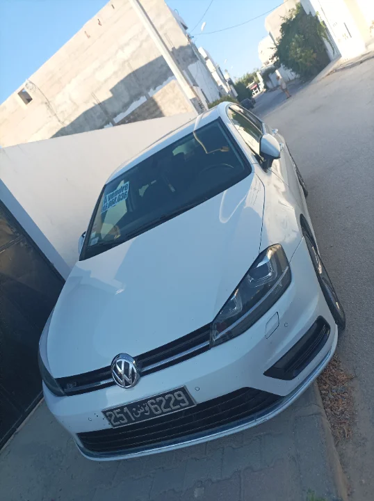 Volkswagen Golf 2023