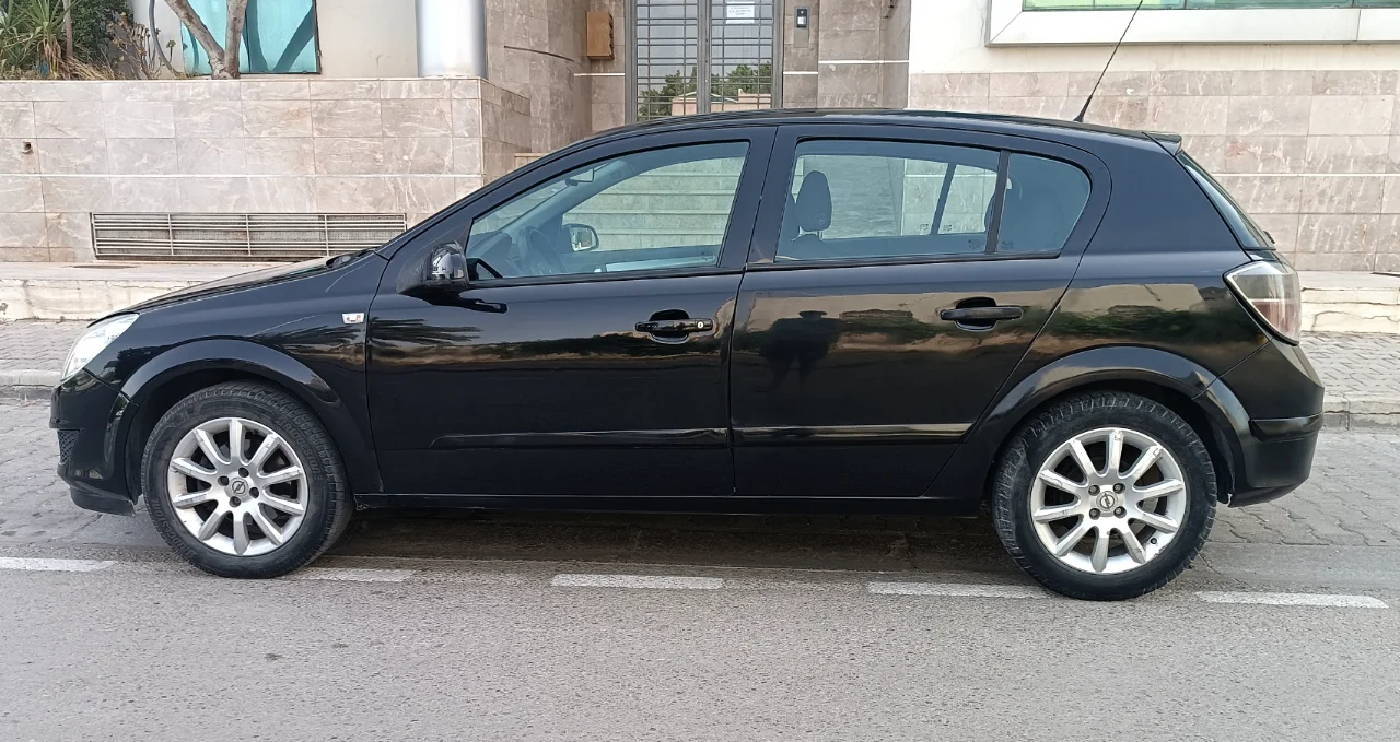 Opel Astra - Photo 10