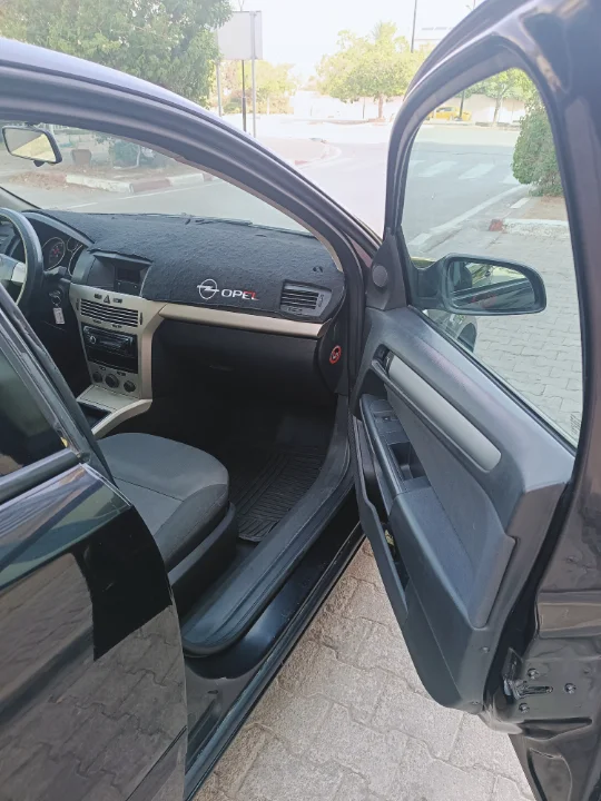 Opel Astra - Photo 4