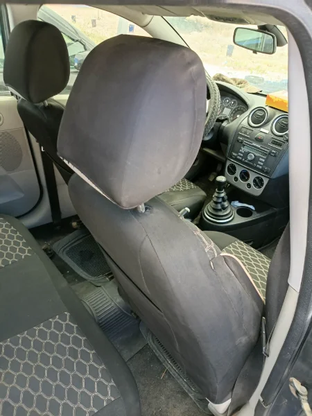 Ford FIESTA - Photo 8