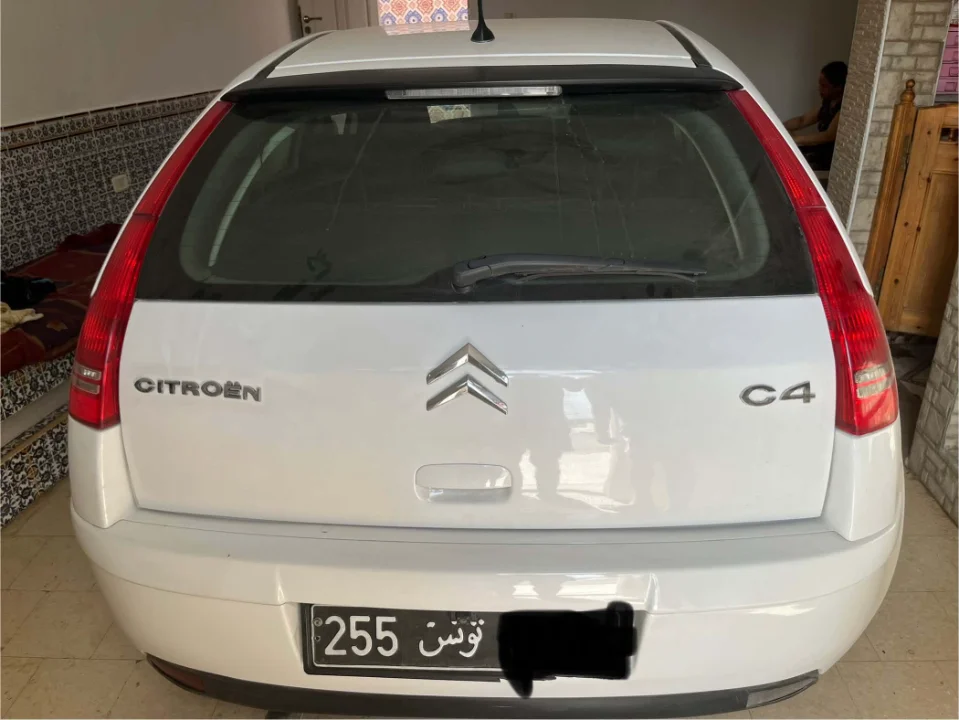 Citroen C4 - Photo 3