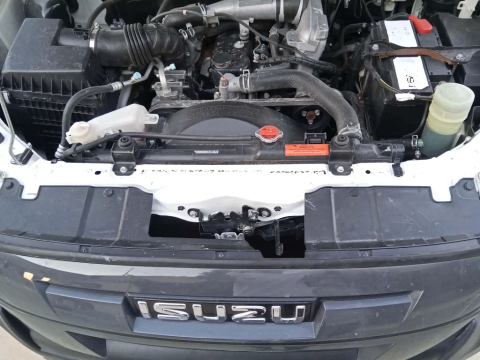 Isuzu D MAX - Photo 2