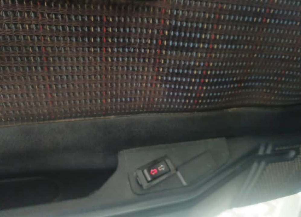 Peugeot 106 - Photo 4