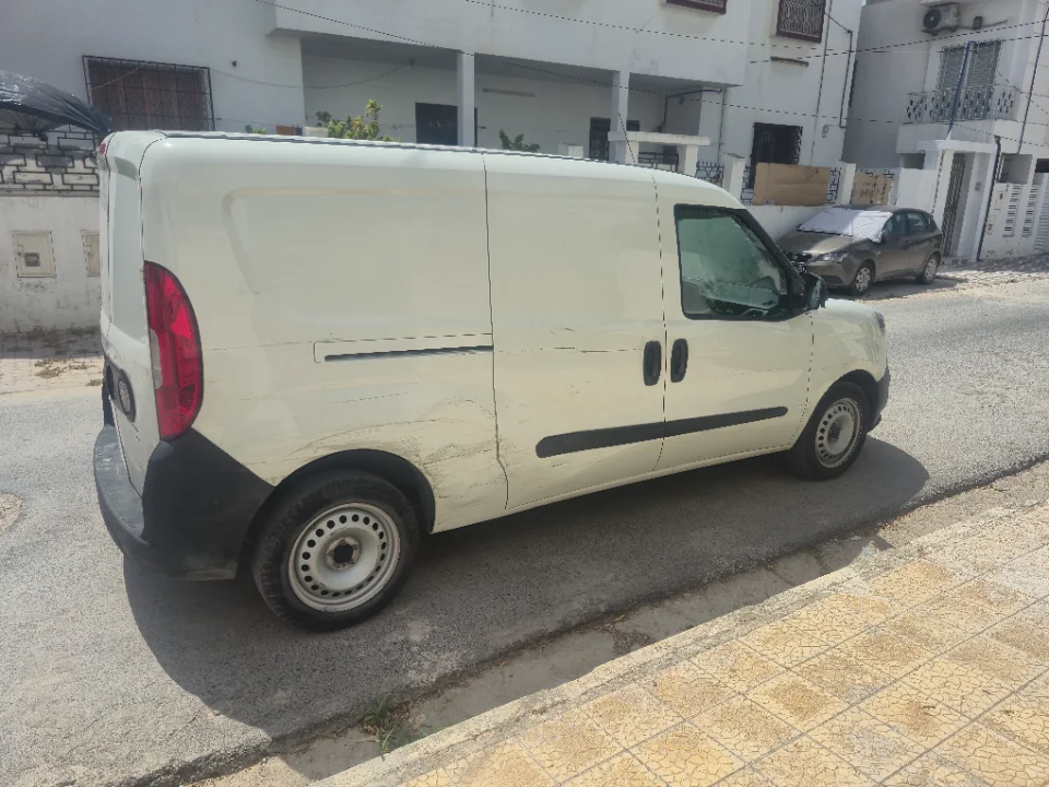 Fiat DOBLO - Photo 5