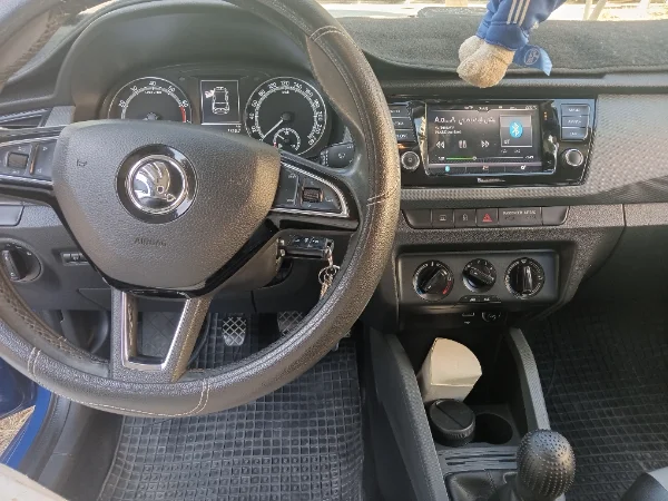 Skoda Fabia - Photo 2