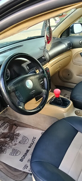 Volkswagen Passat - Photo 2