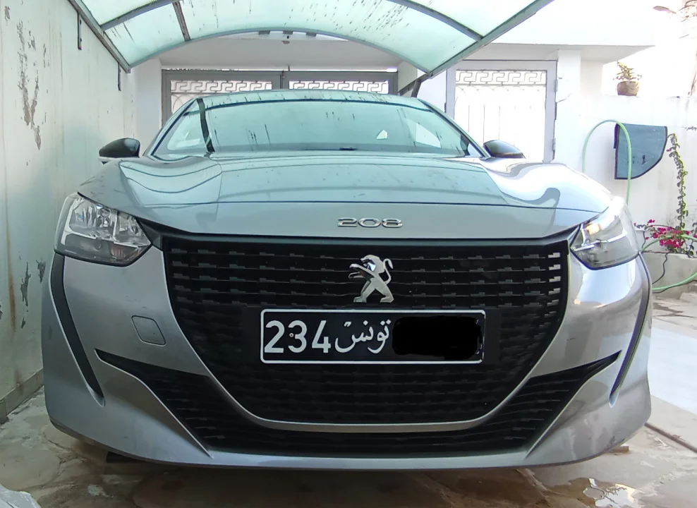 Peugeot 208 - Photo 12