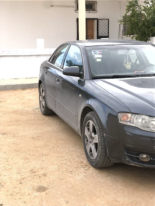 Audi A4 - Photo 5