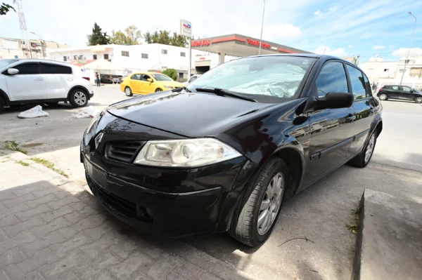 Renault Megane - Photo 2
