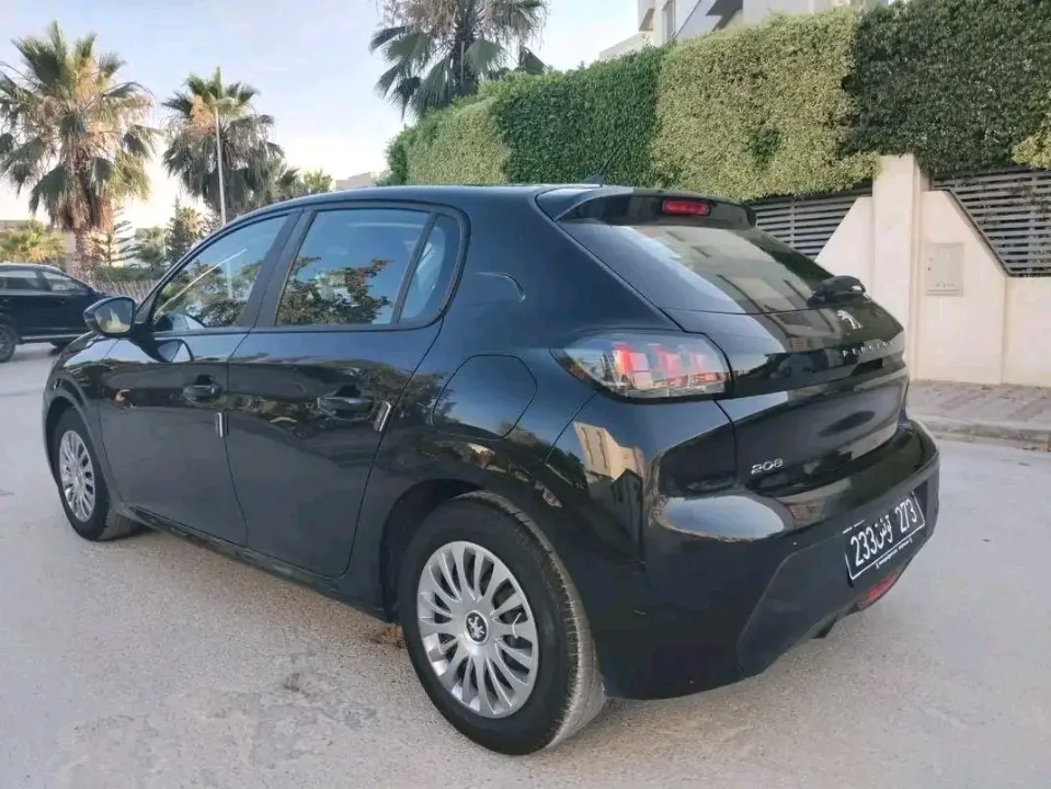Peugeot 208 - Photo 5