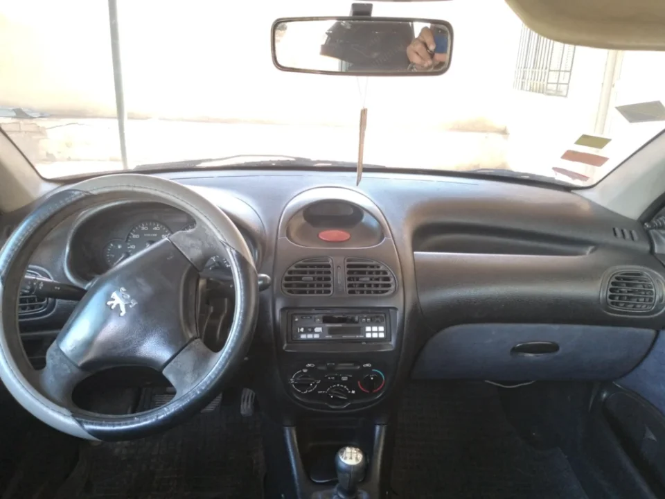 Peugeot 206 - Photo 3