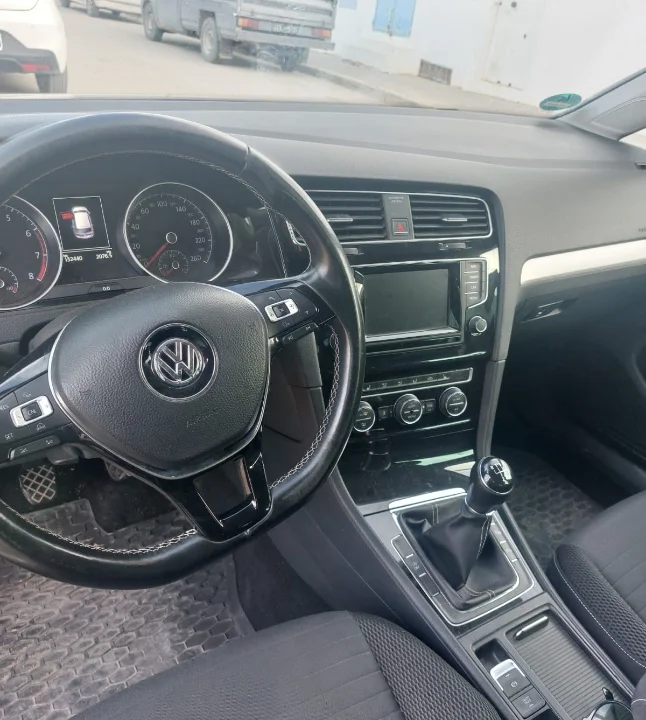 Volkswagen Golf - Photo 4