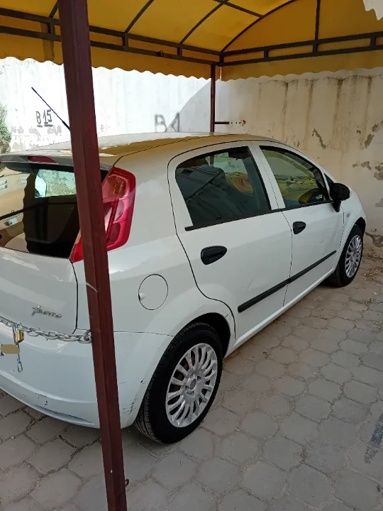 Fiat GRANDE PUNTO - Photo 10