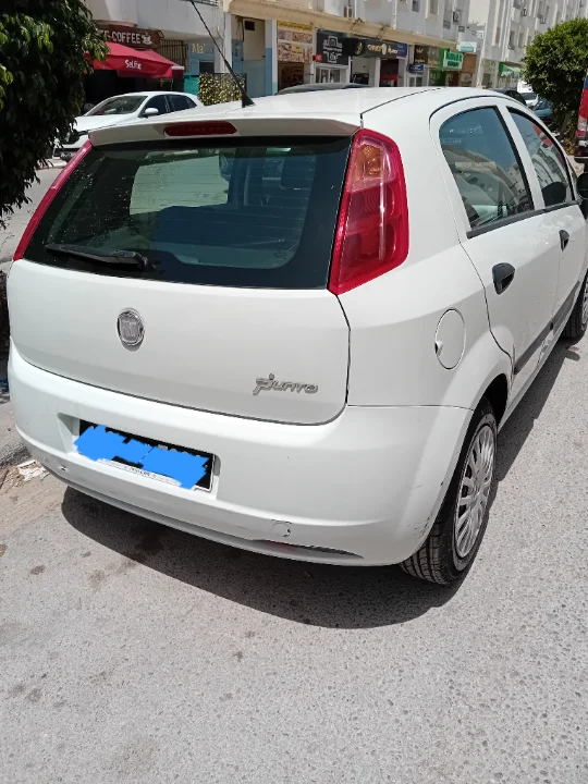 Fiat GRANDE PUNTO - Photo 9