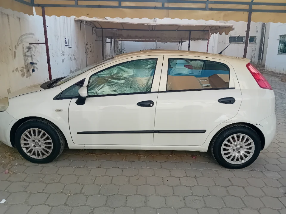Fiat GRANDE PUNTO - Photo 7