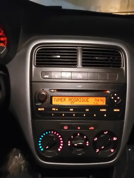 Fiat GRANDE PUNTO - Photo 6