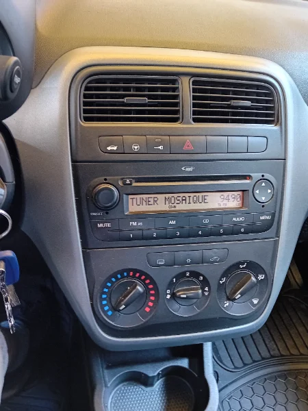 Fiat GRANDE PUNTO - Photo 4