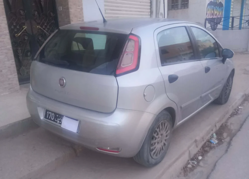 Fiat GRANDE PUNTO - Photo 4